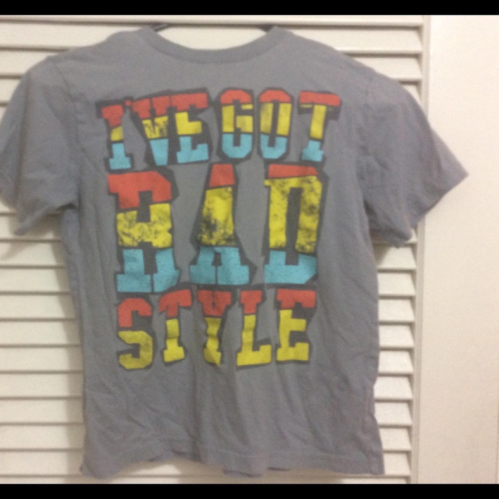 Gray graphic Tee Shirt